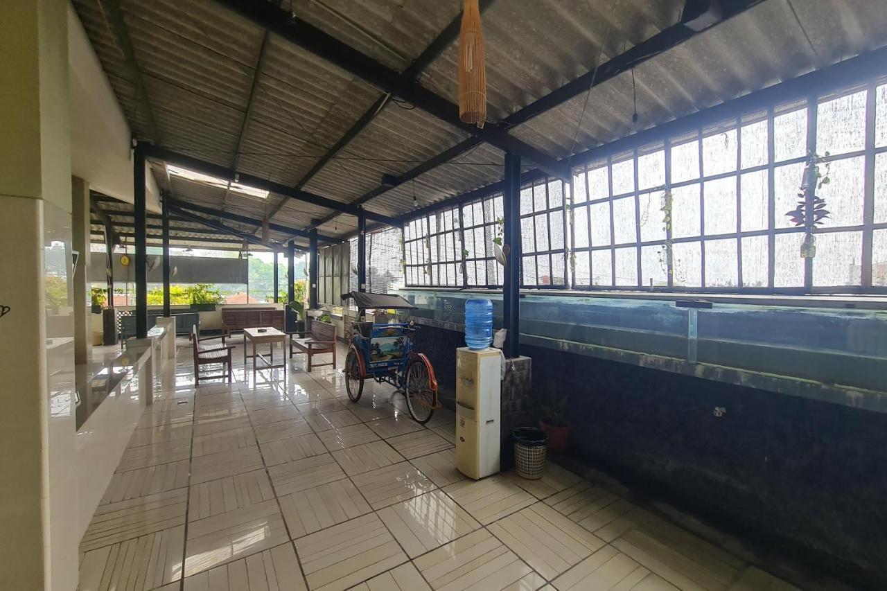 Capital O 93250 Hotel Tirta Kencana 2 Baturaden Banyumas Ngoại thất bức ảnh